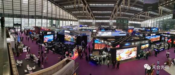 天合光電 深圳LED CHINA展光彩奪目